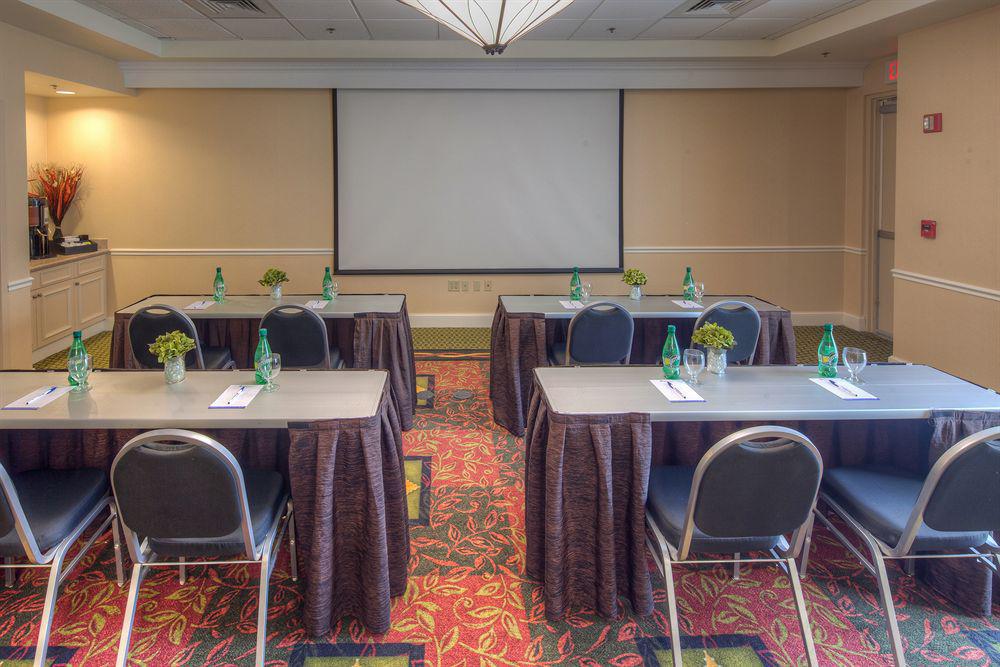 Hilton Garden Inn Norwalk Üzleti fotó