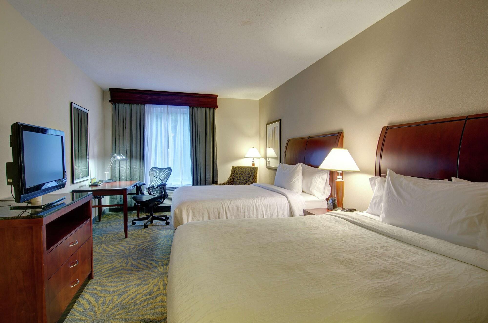 Hilton Garden Inn Norwalk Kültér fotó