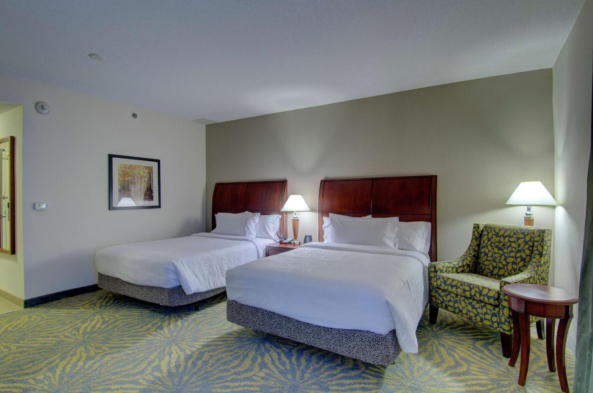 Hilton Garden Inn Norwalk Kültér fotó