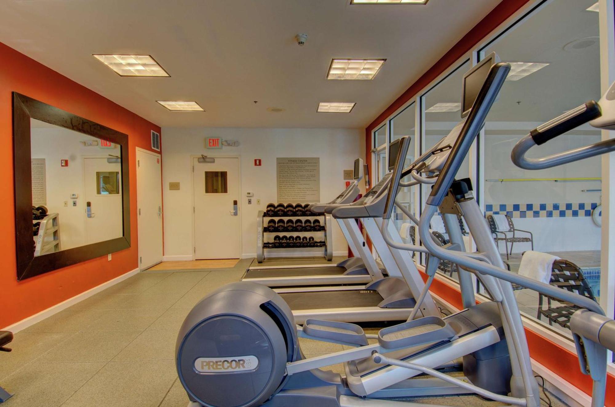 Hilton Garden Inn Norwalk Kültér fotó