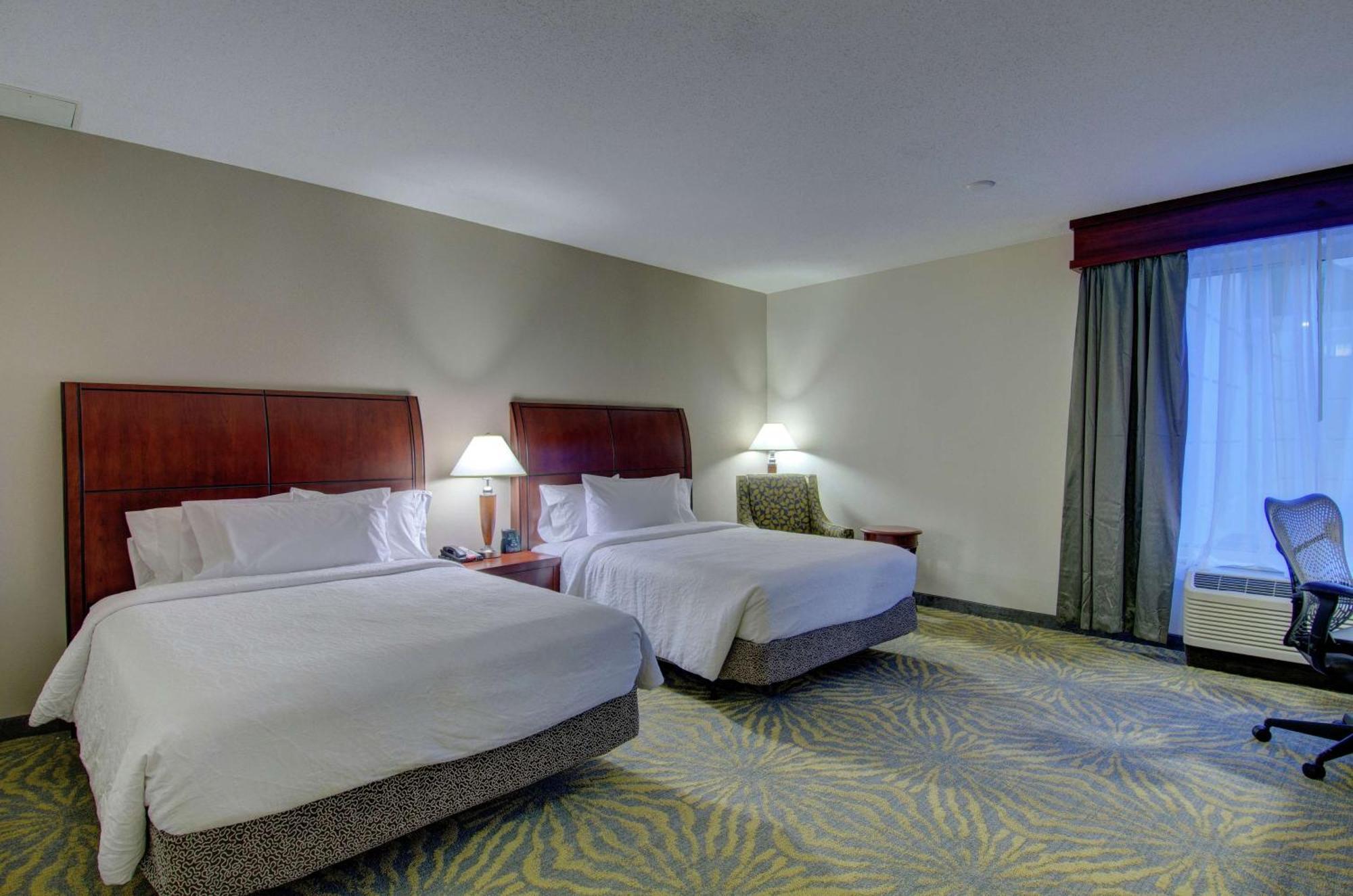 Hilton Garden Inn Norwalk Kültér fotó