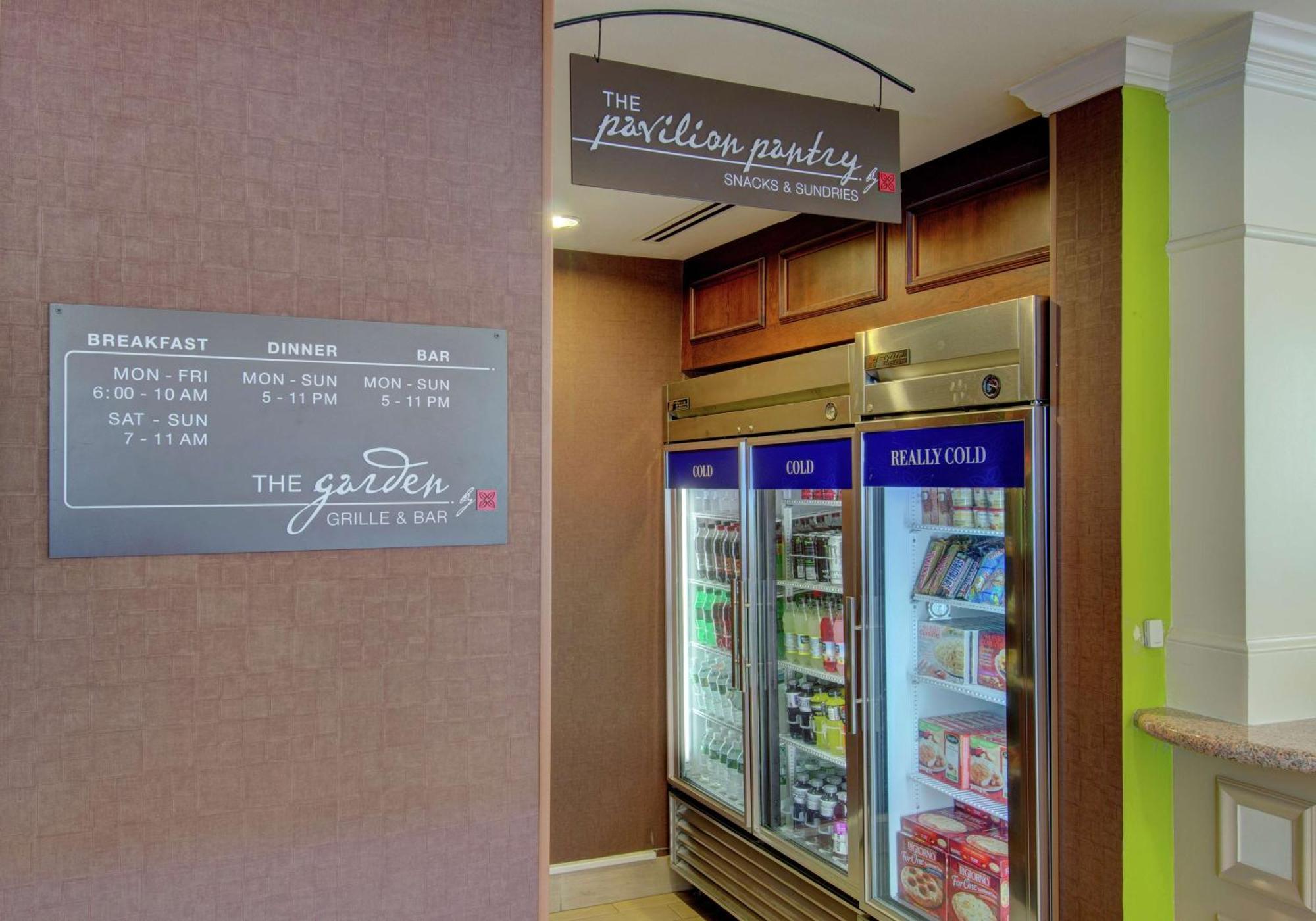 Hilton Garden Inn Norwalk Kültér fotó
