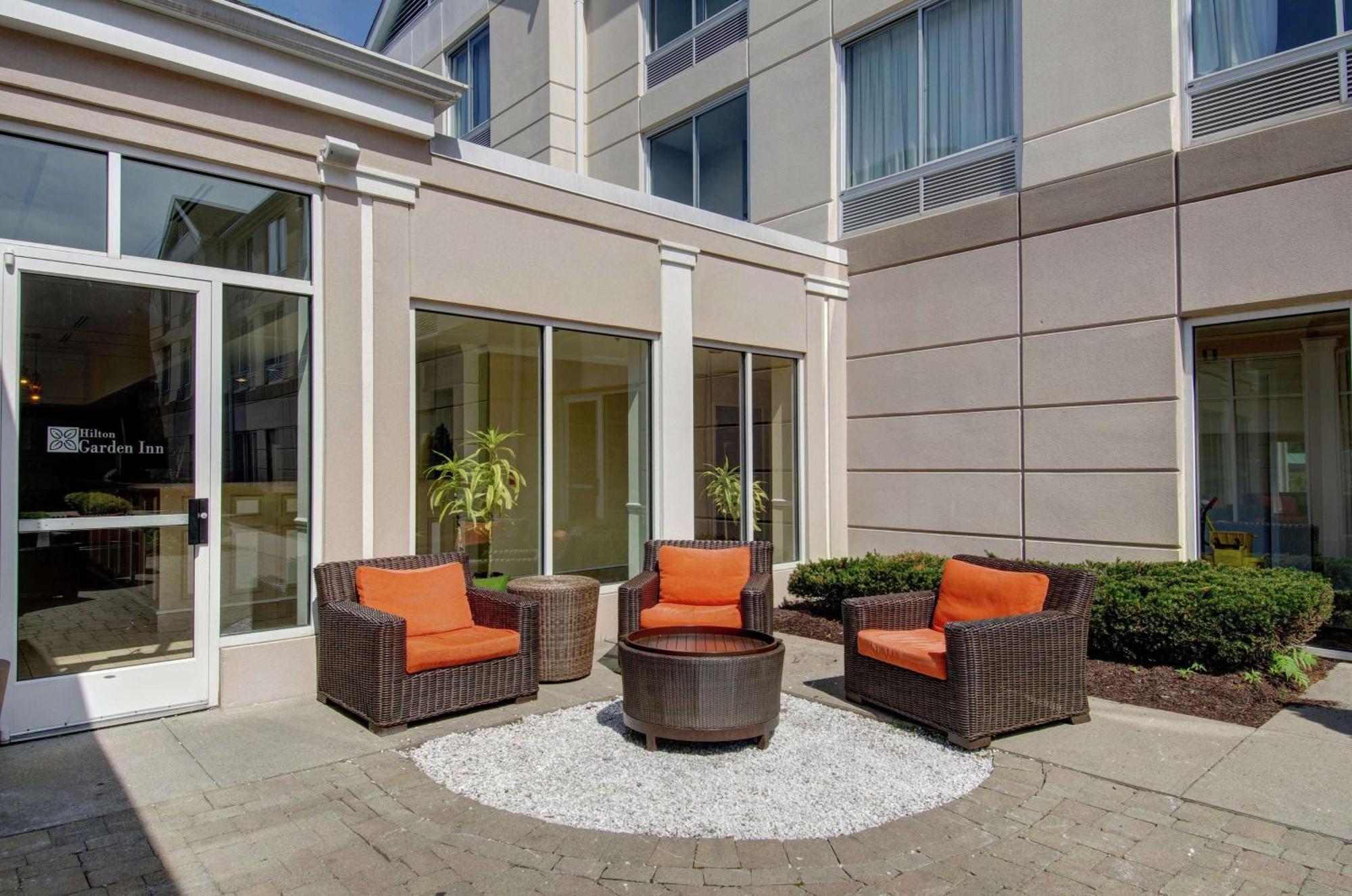 Hilton Garden Inn Norwalk Kültér fotó