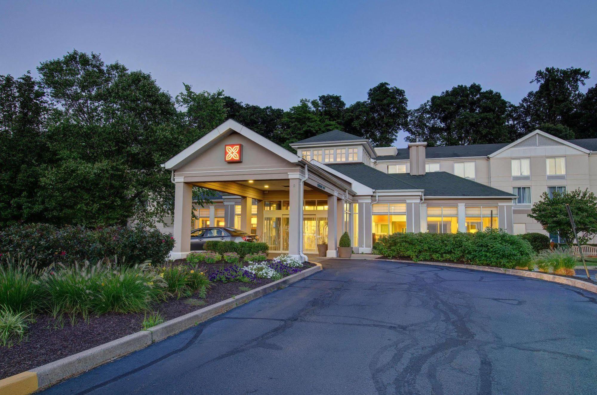 Hilton Garden Inn Norwalk Kültér fotó
