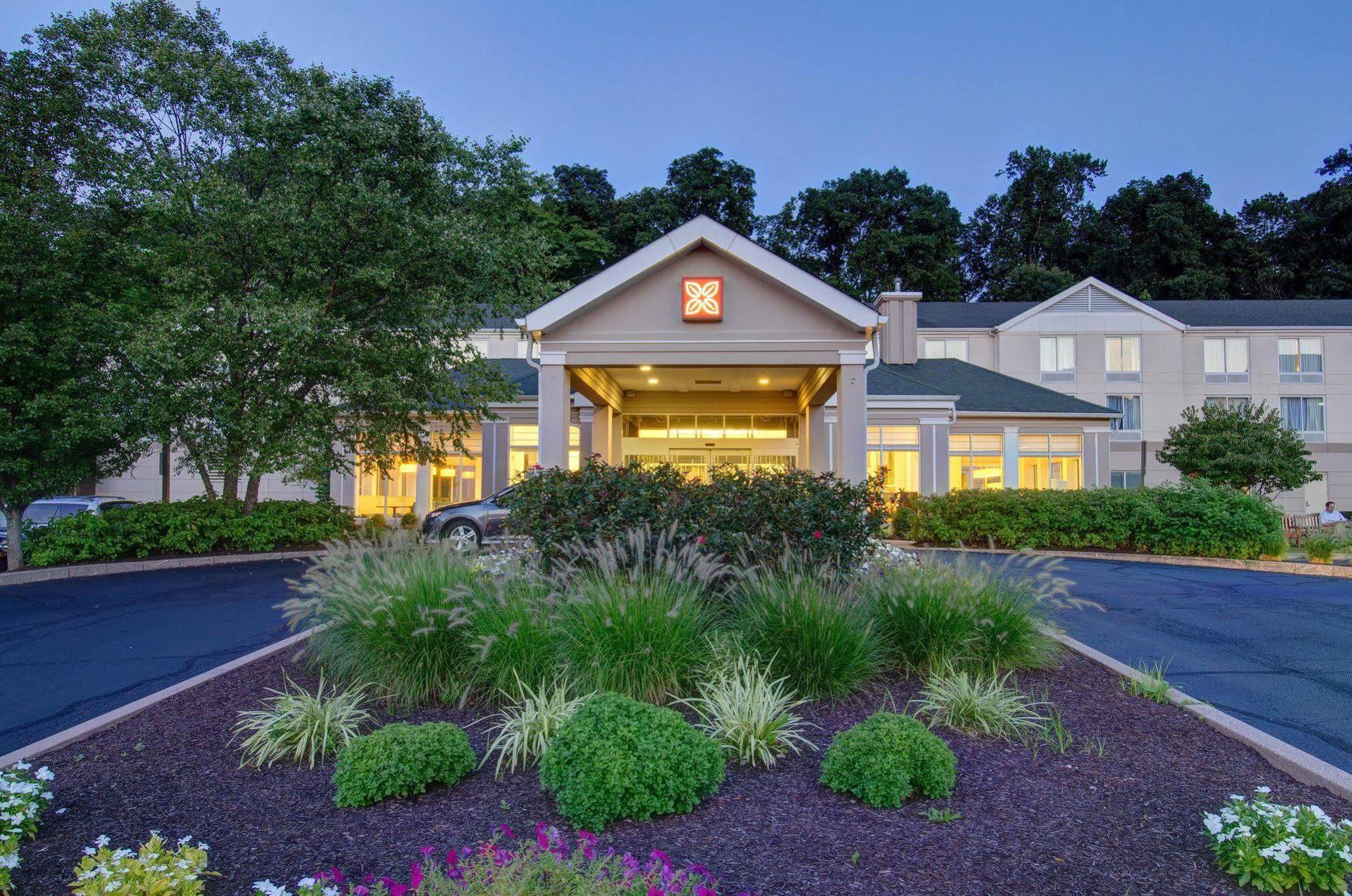 Hilton Garden Inn Norwalk Kültér fotó