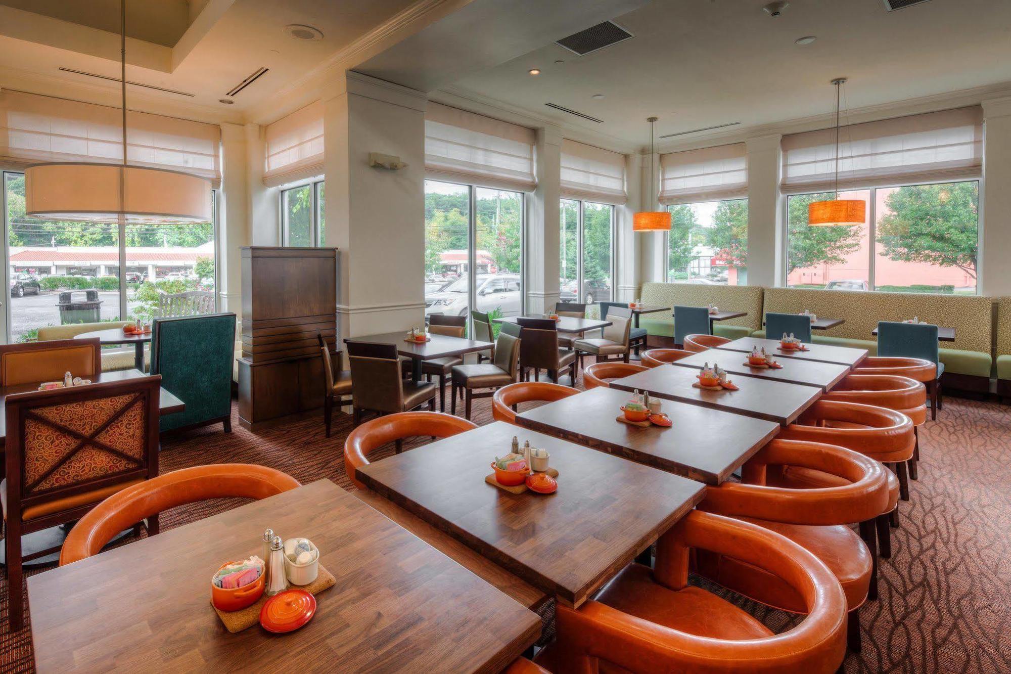 Hilton Garden Inn Norwalk Kültér fotó